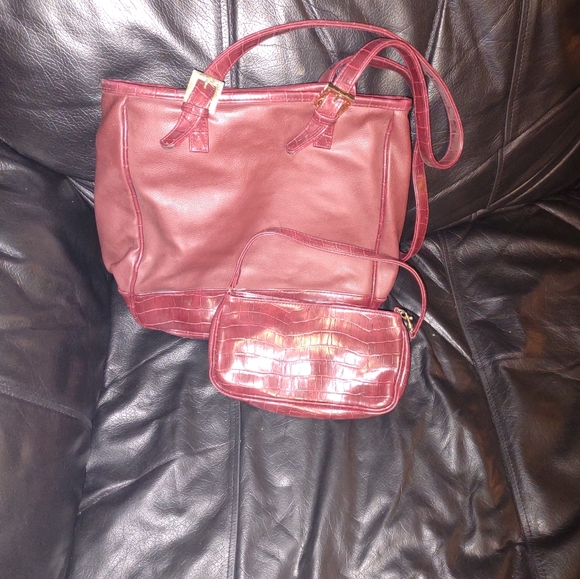 Burgundy Leather purse - Picture 5 of 6